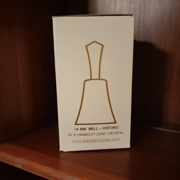 BADASH CRYSTAL ♡ NIB Beautiful Vintage BELL OXFORD 24% Handcut Lead Crystal Bell - Picture 4 of 17